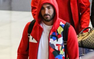 Karim Benzema, de retour de Los Angeles, arrive à l'aéroport de Roissy Charles-de-Gaulle, le 16 juin 2016