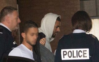 Karim Benzema quitte le tribunal de Versailles le 5 novembre 2015