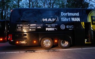 Le bus du Borussia Dortmund après l'attaque à la bombe