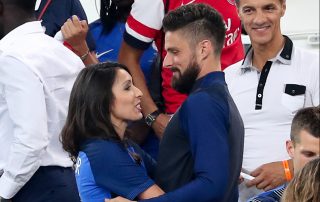 Olivier Giroud et sa femme Jennifer Giroud, en juillet 2016, au stade Vélodrome à Marseille
