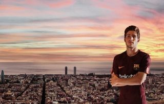 Sergi Roberto présente le maillot third du Barça 2017/18