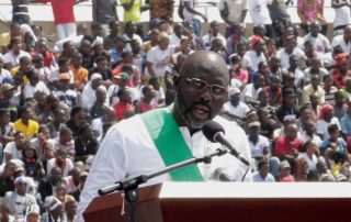 George Weah investi président du Liberia - 22 janvier 2018
