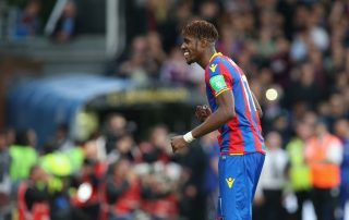 Wilfried Zaha avec Crystal Palace en octobre 2017 (Panoramic)
